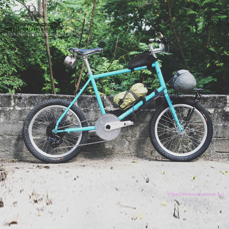 Wolfic Alpha Blue Size 46 Bike Packing