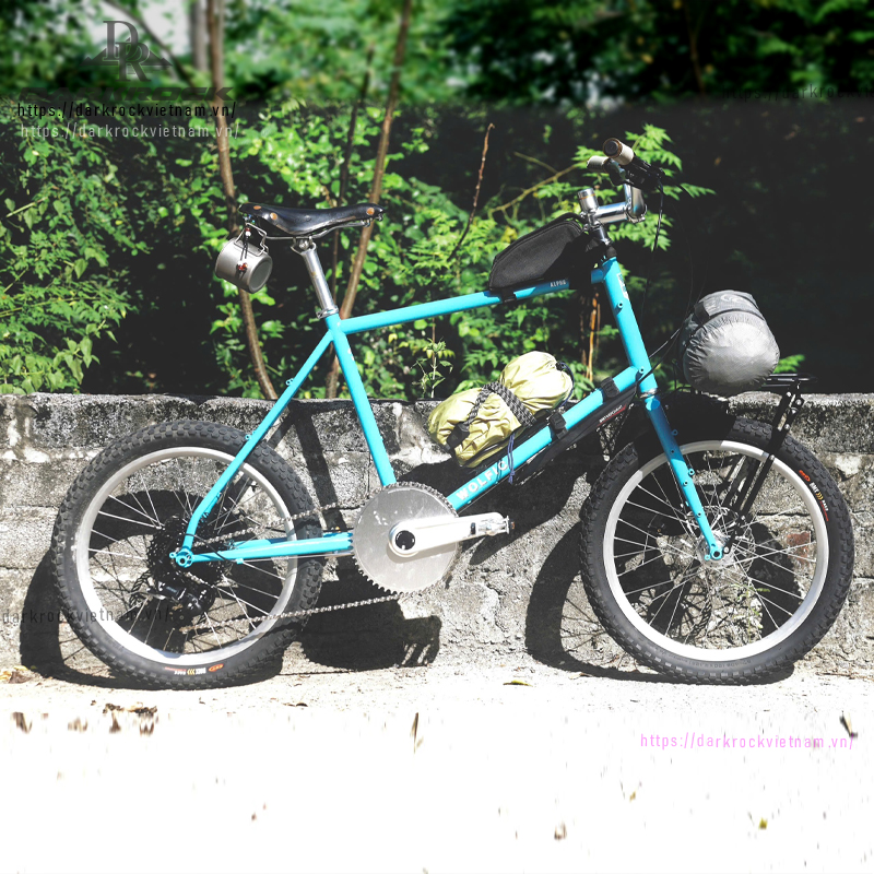 Wolfic Alpha Blue Size 46 Bike Packing